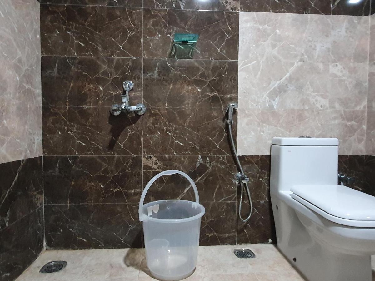 ホテルSri Lakshmi Palace A/C Suluru エクステリア 写真